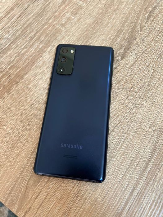 Samsung S20 FE 5G Американский