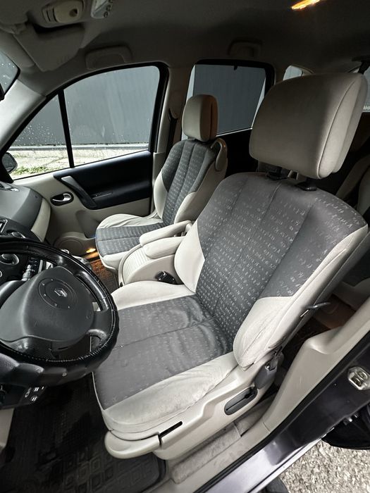 Рено Сценік 2003 року