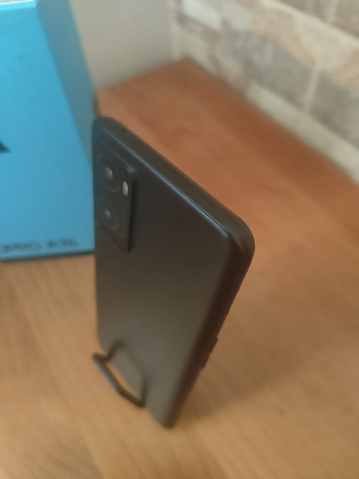 Telemóvel Oppo A76