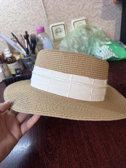 шляпка жіноча , капелюх