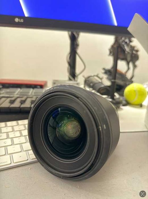 Objetiva Sigma 24mm f/1.4 DG HSM Art c/ Caixa Original