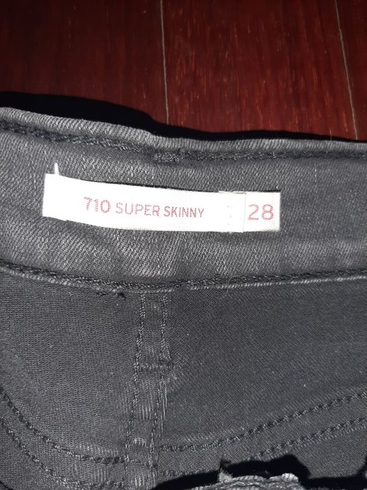 Calças Levis sra pretas