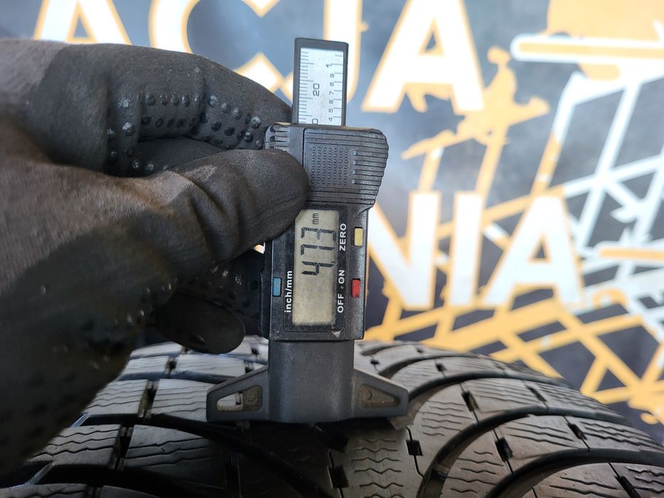 Opony zimowe 235/55/19 Michelin