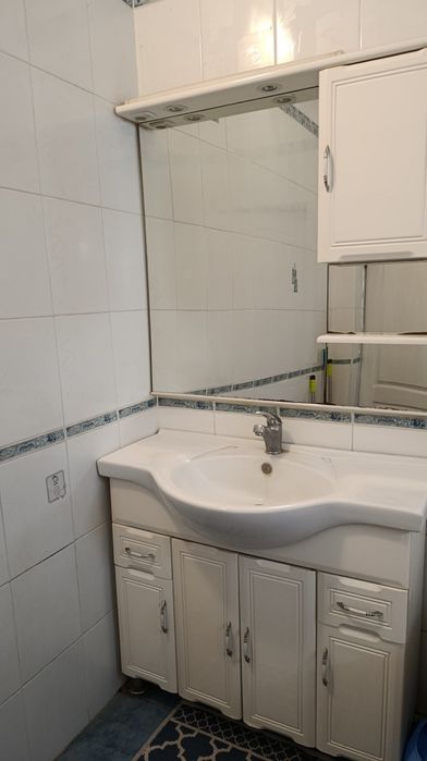Продам Мойдодыр с раковиной в ванную комнату