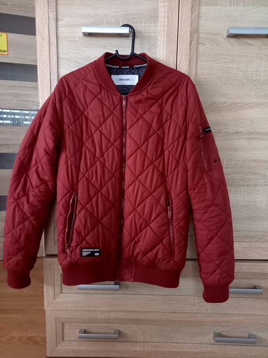 Sprzedam bomberkę cropp