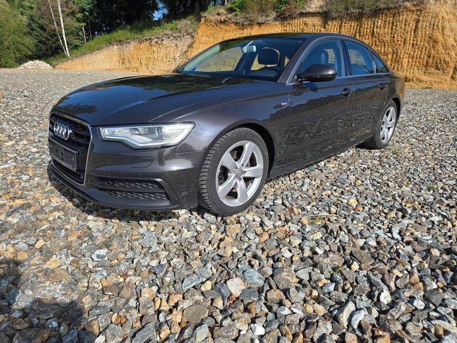 Audi A6 Limousine 2.8 FSI  benzyna manual S line lekko uszkodzona