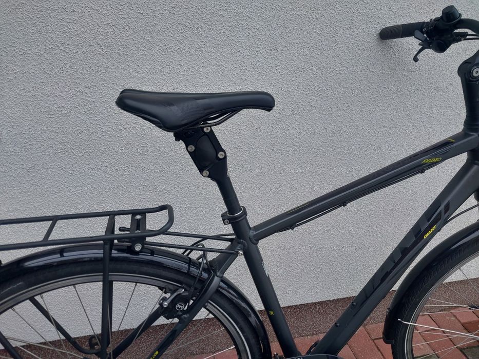 Rower trekkingowy, GIANT, PEGASUS aluminiowy,dynamo,