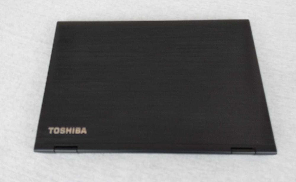 Toshiba Satellite Radius 14 L40w-c 14"/i5-6200U/SSD256GB/8GBRAM/ HD520