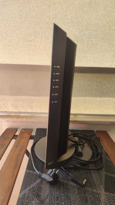 Monitor Sony TFT LCD64551001222018122
