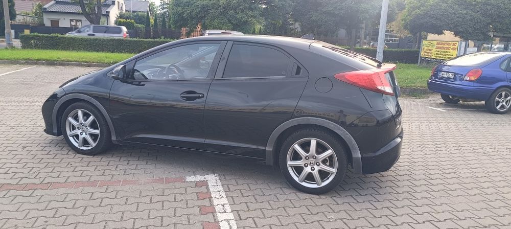 Honda Civic   2012