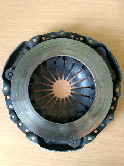 Диск щеплення, корзина