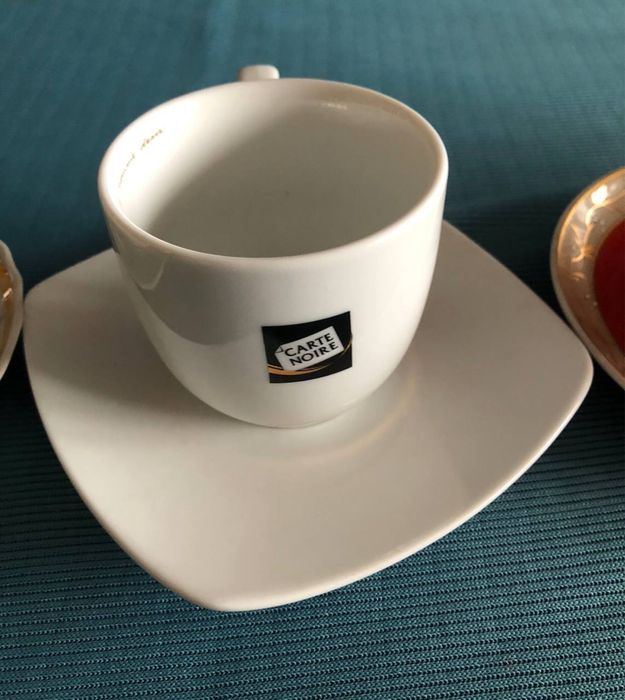 Вінтажні чайні пари / чашки з блюдцями порцеляна