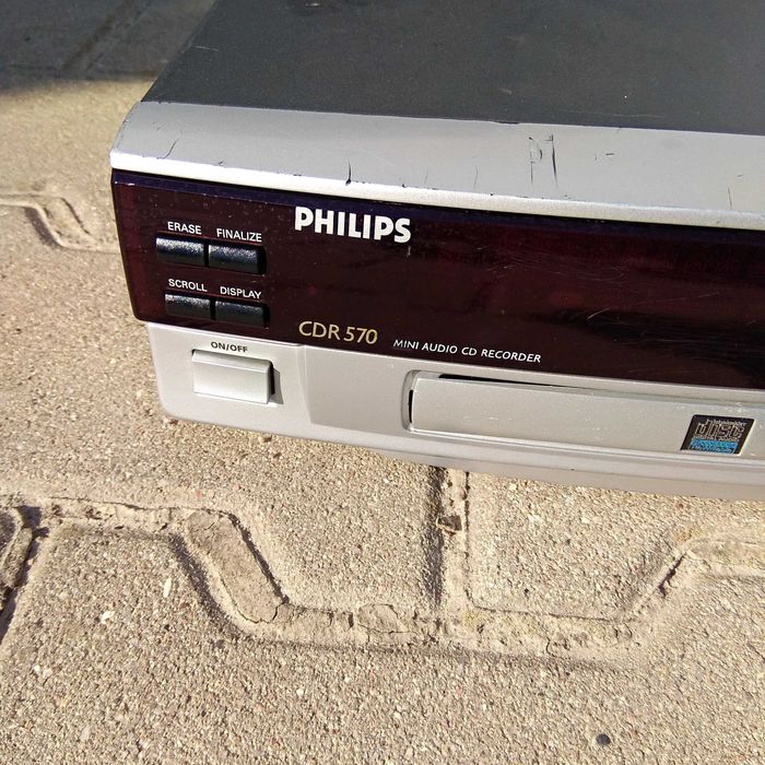 PHILIPS CDR 570 odtwarzacz\nagrywarka Audio CD TEXT sprawna cyfrowe wyjście