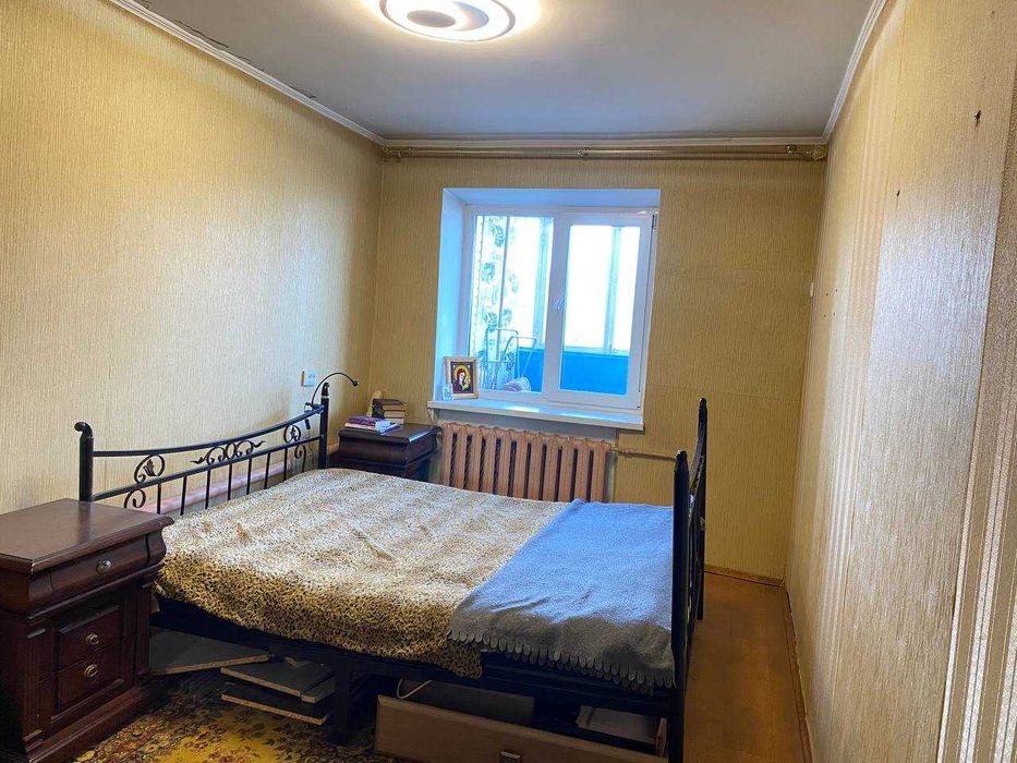 Продам 2 к квартиру на Свердловському масиві 4561