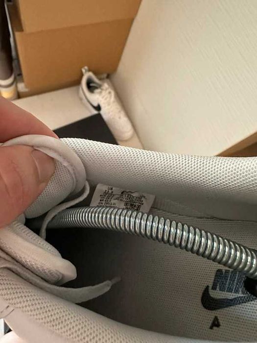 Nike Air Force 1 ‘07 LV8 45.5 11.5 US Białe