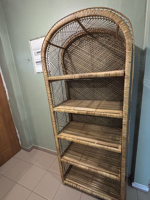 Regał z prawdziwego ratanu