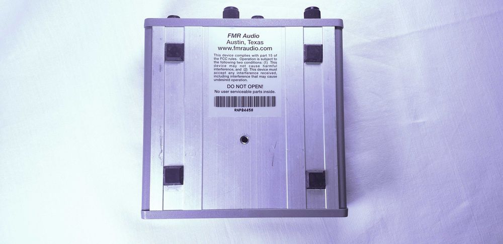 Vendo Preamp de Alta Qualidade - Como Novo! FMR Audio RNP 8380!