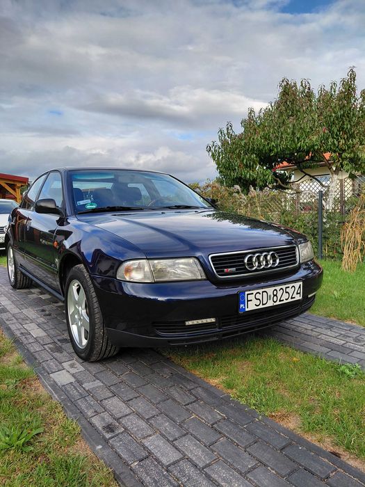 Audi A4Limousine