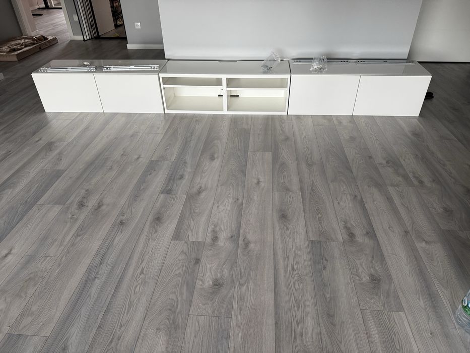 Conjunto de 3 moveis besta com protecao de vidro IKEA