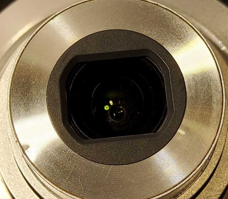 Sony Cyber-shot DSC-S5000