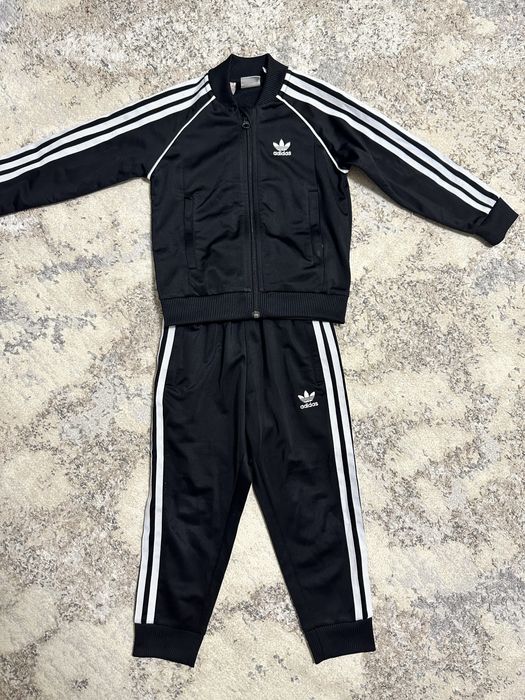 Дитячий костюм adidas 110p