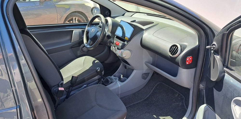 Vender Toyota AYGO