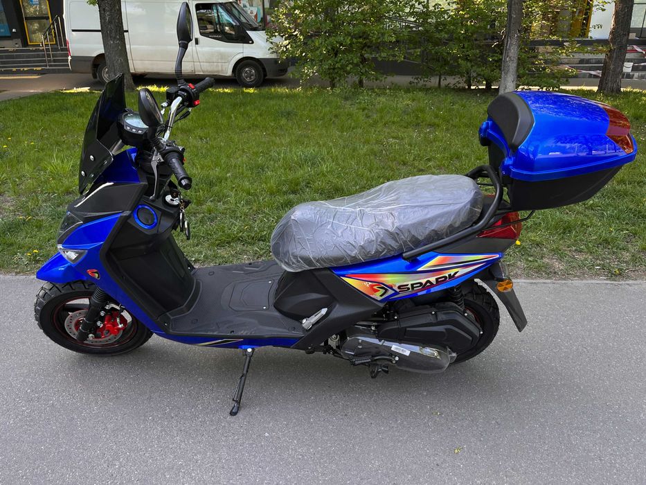 Скутер SPARK SP150S-19BN