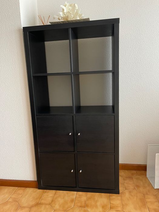 Estante c/4 acessórios, preto-castanho, 77x147cm