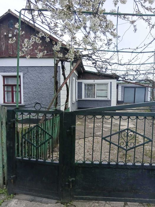 Продам свой дом на два входа