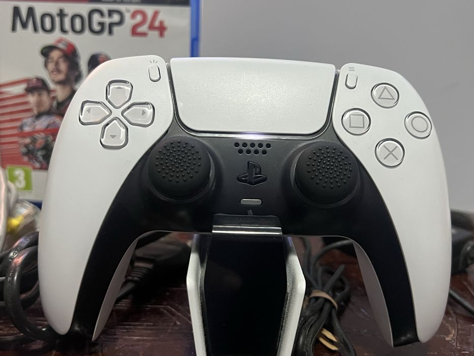 PS5 Slim, versão disco e digital