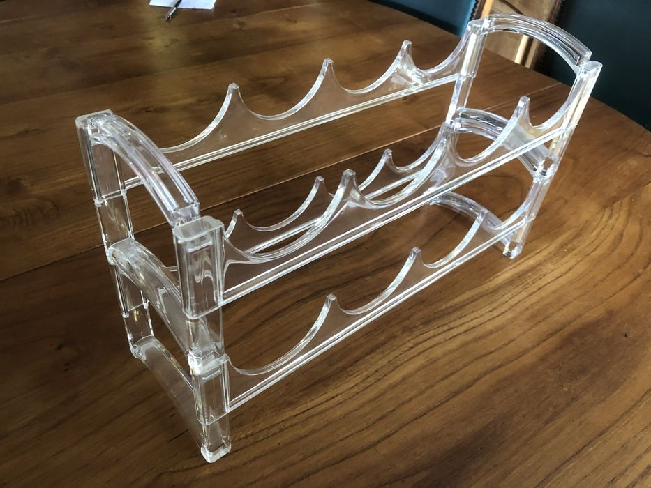 Pequena Estante Garrafeira em acrilico