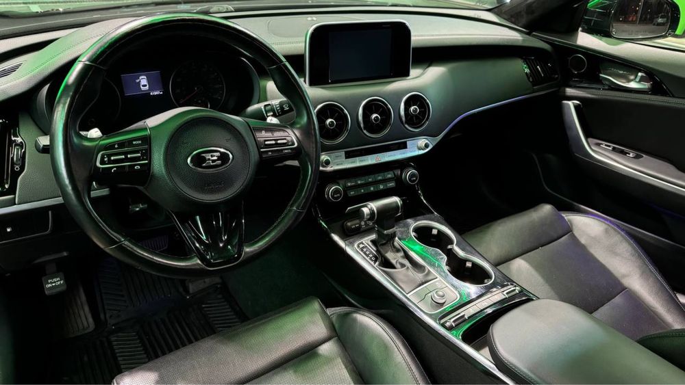 Продам Kia Stinger 2017