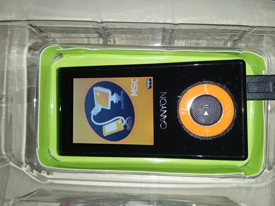 Новий MP3 аудіо відео плеер/диктофон CANYON 2 GB.