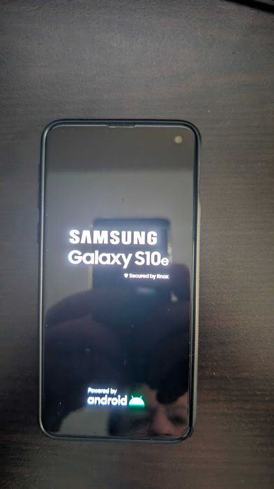 Samsung S10E idealny mały telefon w rewelacyjnym stanie