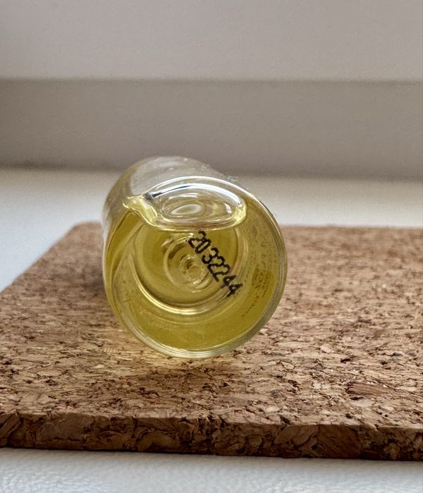 Сьогодні купуй дешевше! L’Occitane Immortelle Divine 4мл