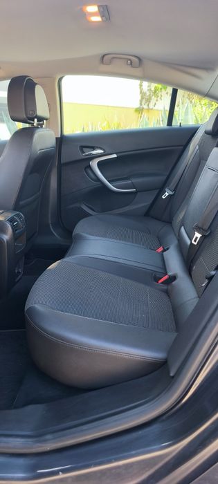 Opel Insignia 2.0 CDTI Automático  120.000 km