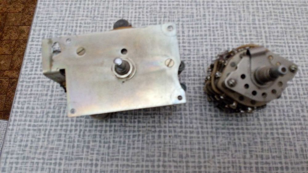 Галетный переключатель на керамике.