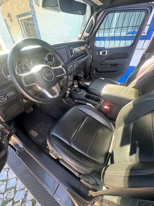 Jeep Wrangler Unlimited 3.6 V6 Automático | Fev. 2021 | 48.000
