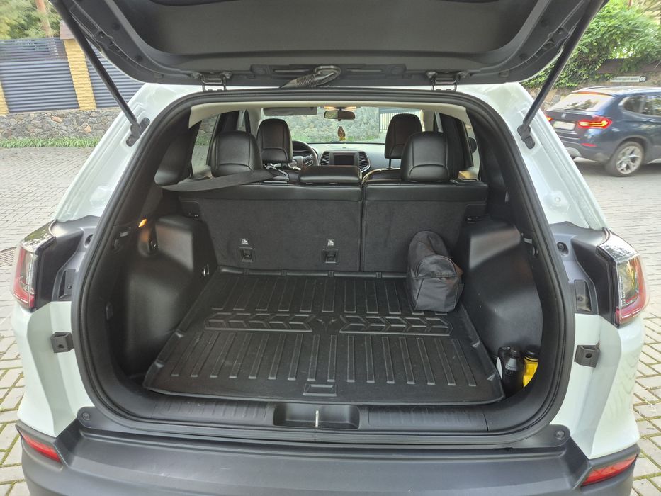 Jeep Cherokee 2019 2.4