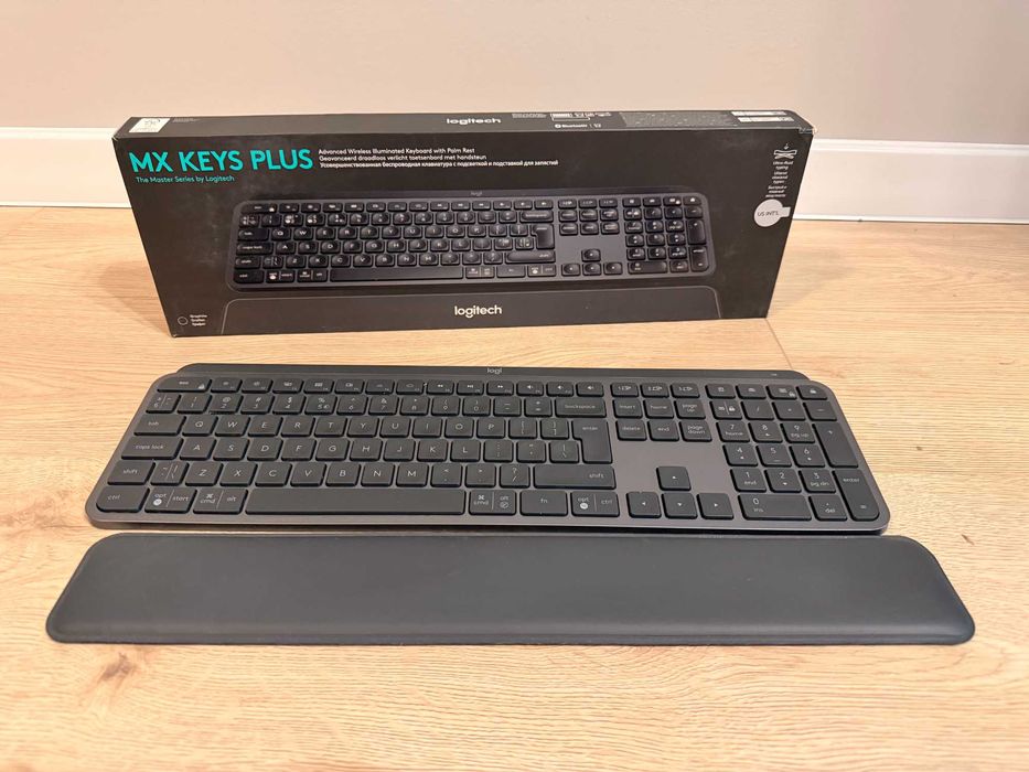 Klawiatura Logitech MX Keys PLUS | Podkładka | Układ US INTL (QWERTY)