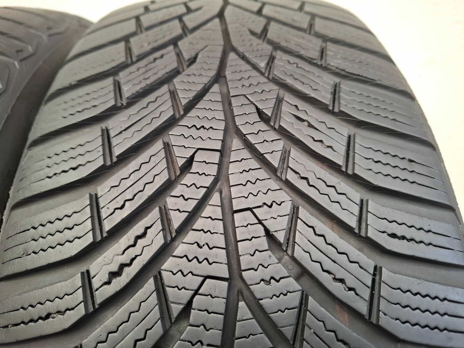 2x 225/50R17 Continental WinterContact TS 870  2x 7,7mm 21r.