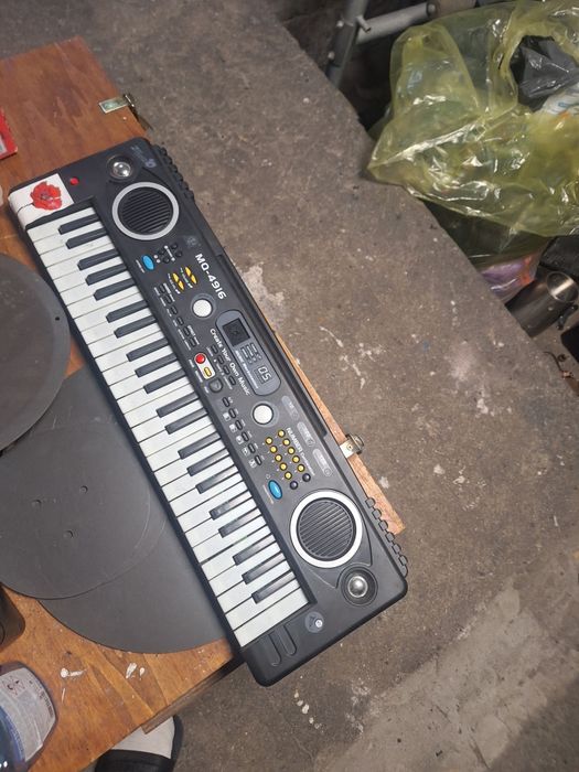 Keyboard elektronic