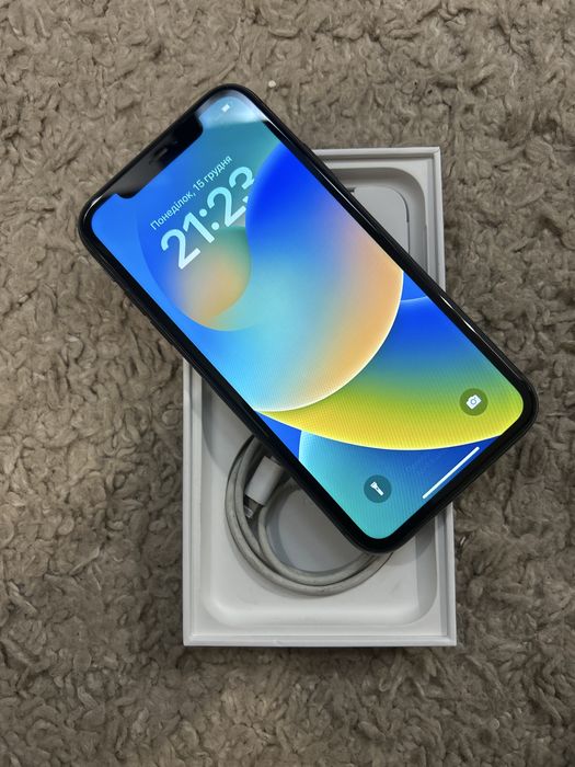 Iphone 11 64gb комплектний