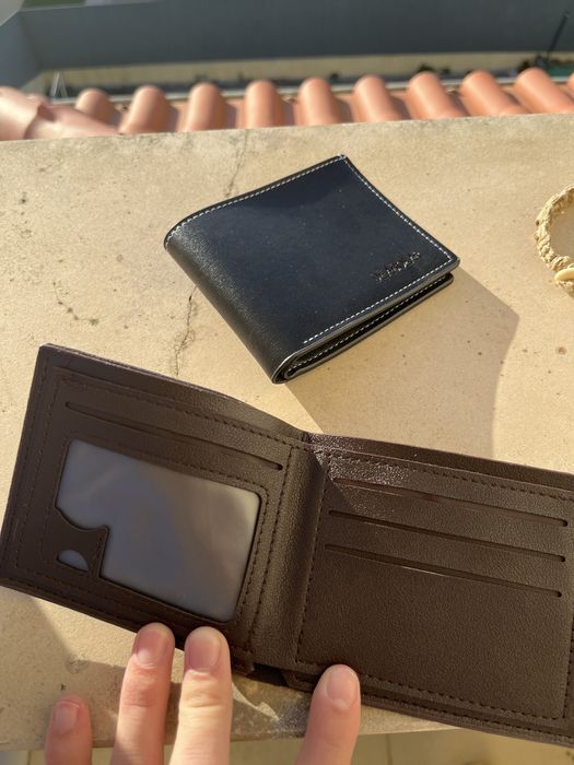 Pack 2 carteiras + 1 pulseira aço inoxidável + 2 pulseiras