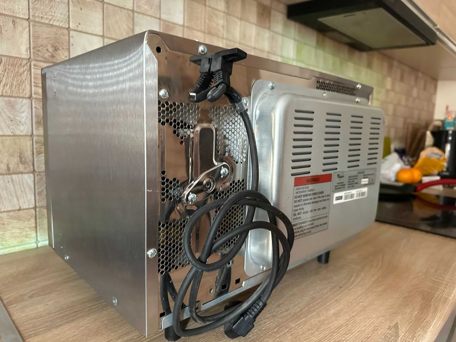 Мікрохвильова піч Whirlpool XB-EG20SS
