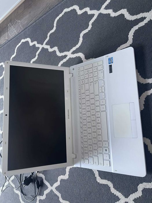 Samsung NP450R5E-X03PL | i5-3230M | 4 GB RAM | HDD 500 GB | Sprawny