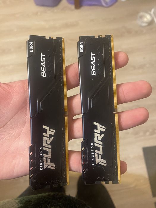 Оперативна память  ddr4 Б/у 2х 8gb 3600