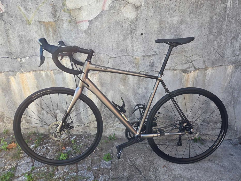 Rower szosowy cannondale synapse 58 jak nowy, dużo dodatków