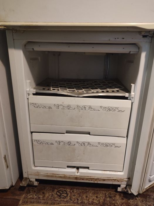 Продам холодильник