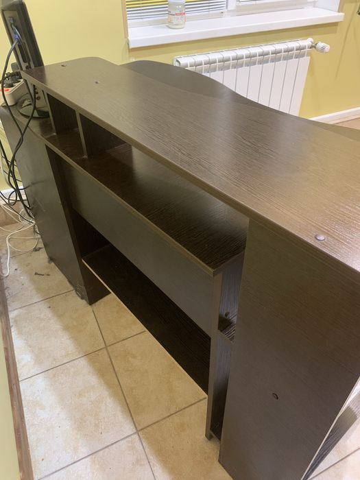 Стіл  письмовий комп'ютерний